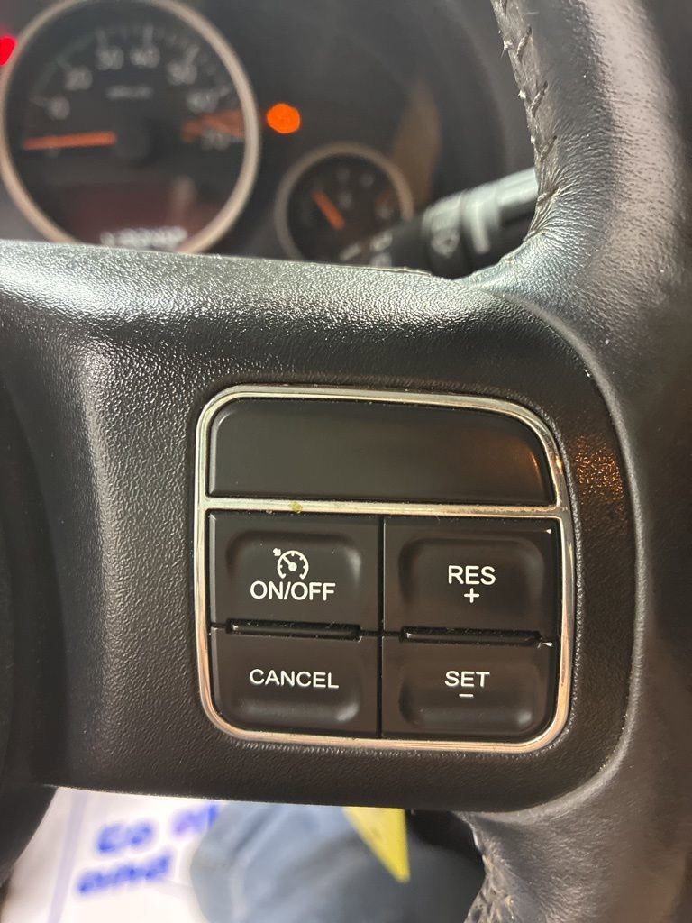 Used 2016 Jeep Wrangler Sahara image 18