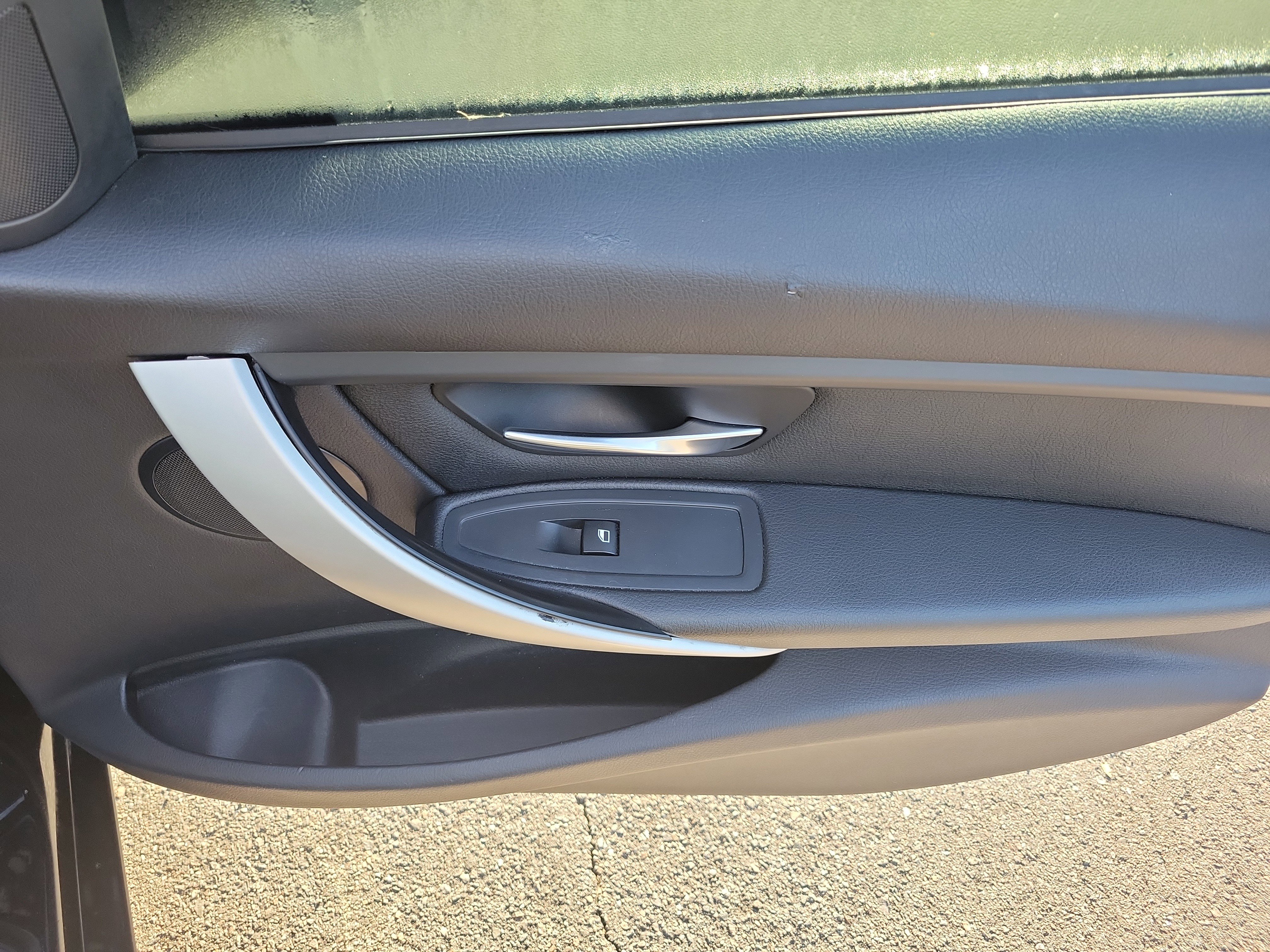 Used 2014 BMW 320i Sedan image 10