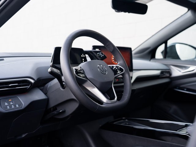 Used 2023 Volkswagen ID.4 Pro S image 4