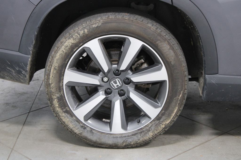 Used 2023 Honda Pilot Elite image 11