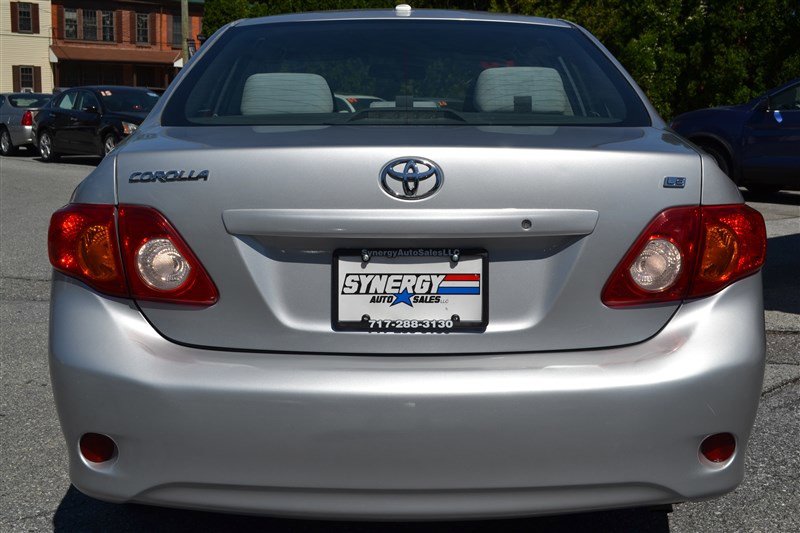 Used 2010 Toyota Corolla LE image 4