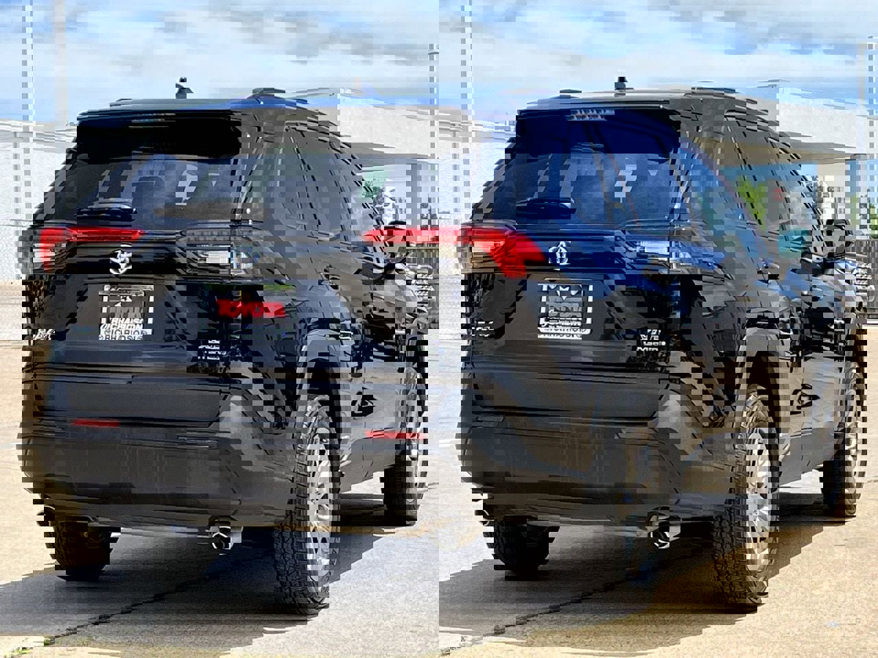 Used 2024 Toyota RAV4 XLE w/ Weather Package AWD/4WD image 4