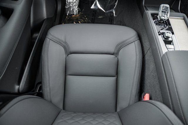 New 2026 Volvo XC90 B6 Plus w/ Protection Package Premier image 30