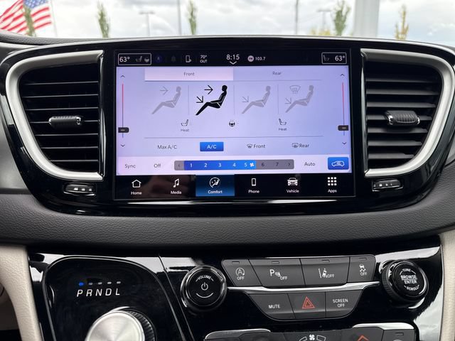 Used 2024 Chrysler Pacifica Touring-L FWD image 24