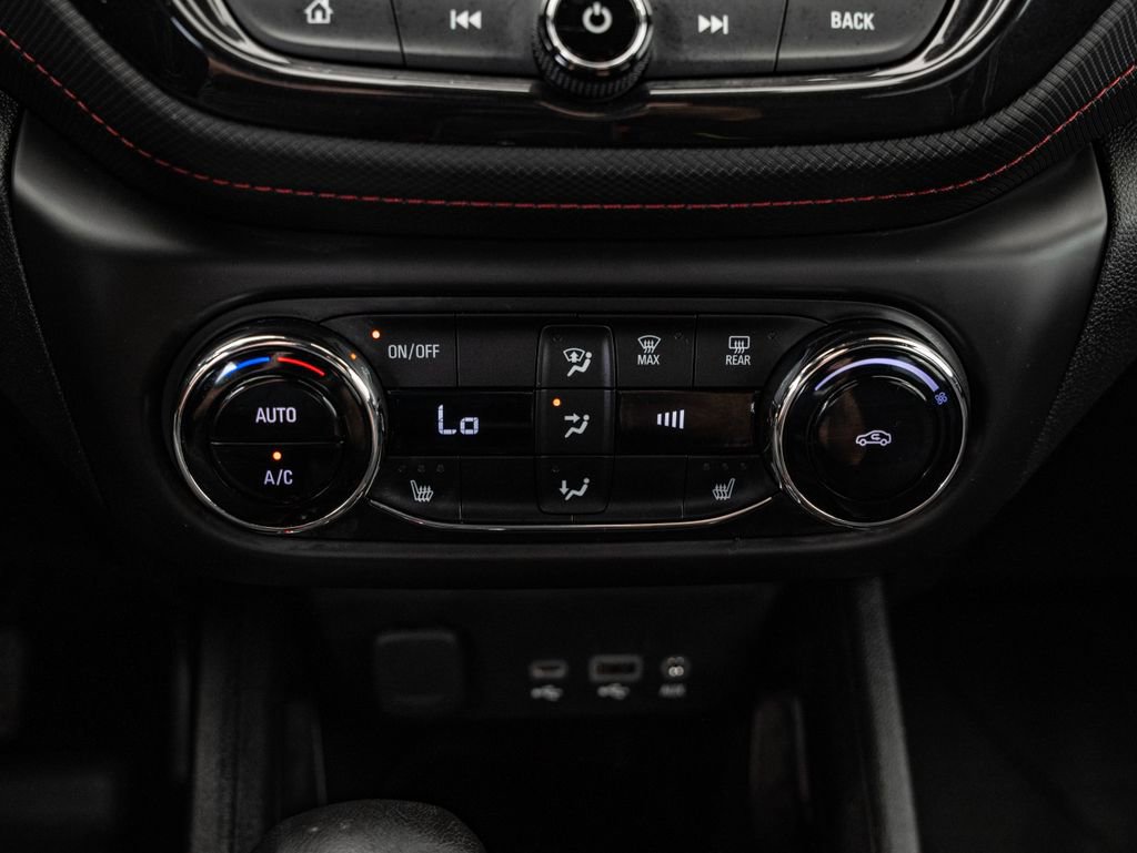 Used 2023 Chevrolet TrailBlazer RS w/ Convenience Package image 34