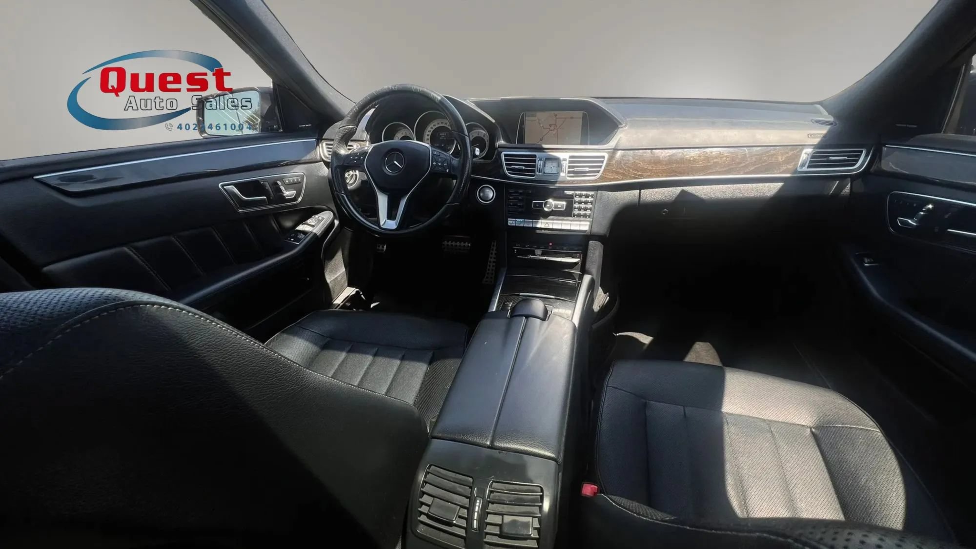 Used 2015 Mercedes-Benz E 400 Sedan w/ Driver Assistance Package image 20