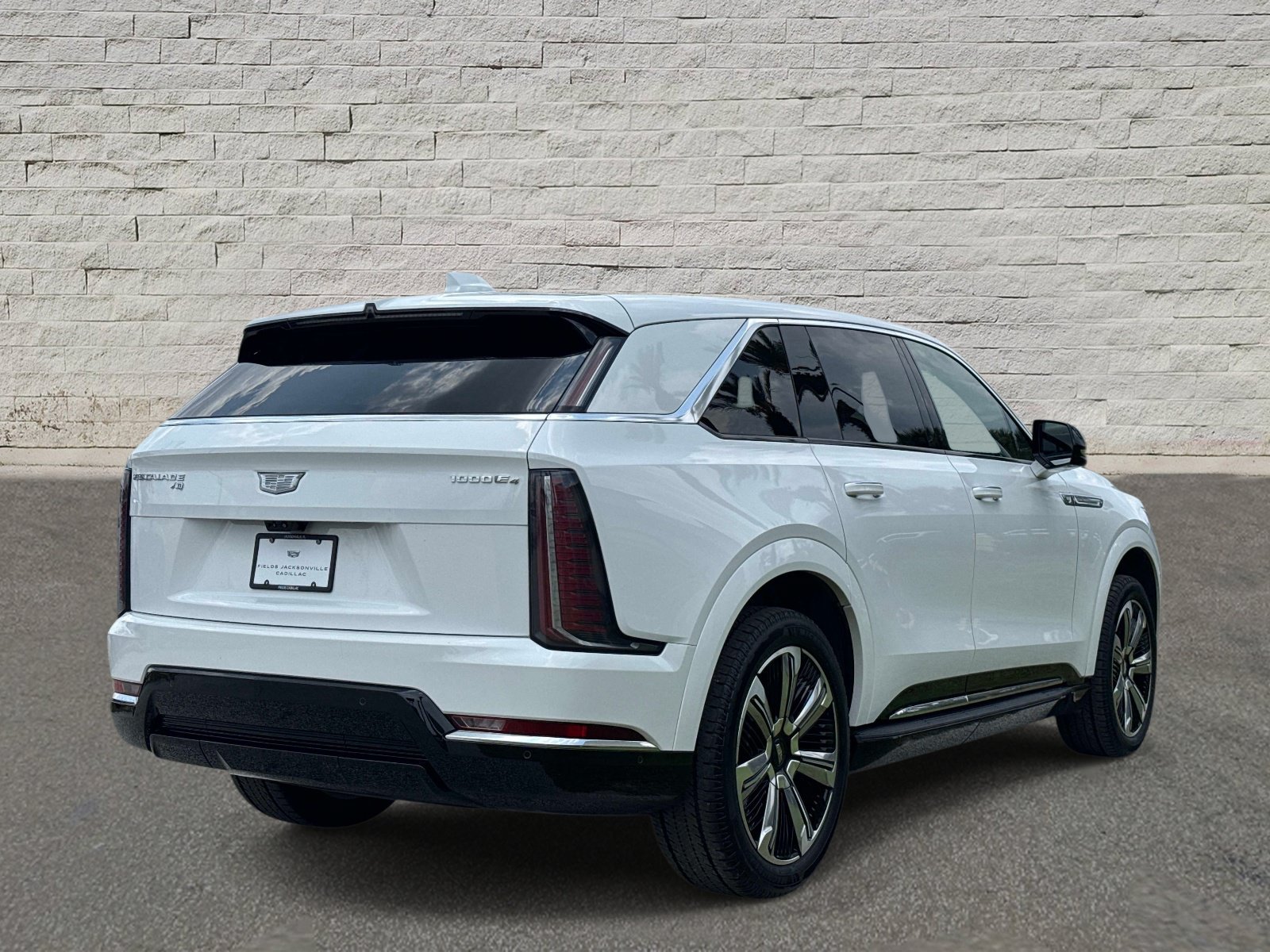 Certified 2025 Cadillac Escalade IQ Luxury 2 w/ LPO, Premium Carpet Package AWD/4WD image 5