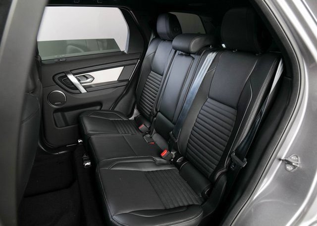 Certified 2025 Land Rover Discovery Sport Dynamic SE AWD/4WD image 5