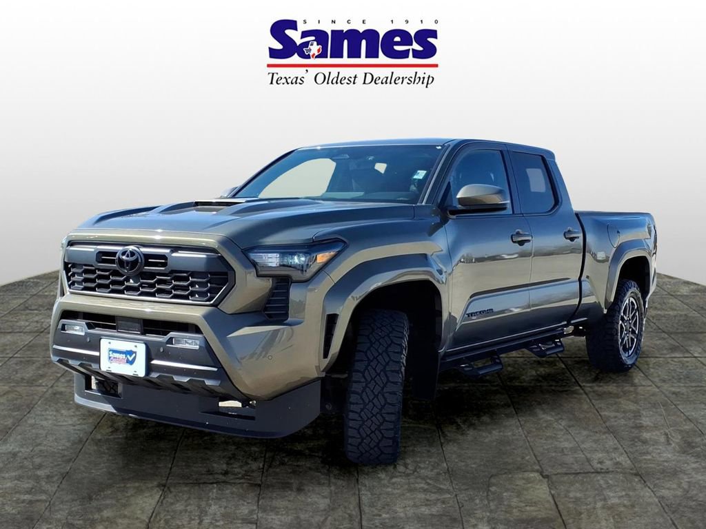 Used 2024 Toyota Tacoma TRD Sport w/ TRD Sport Upgrade Package image 3