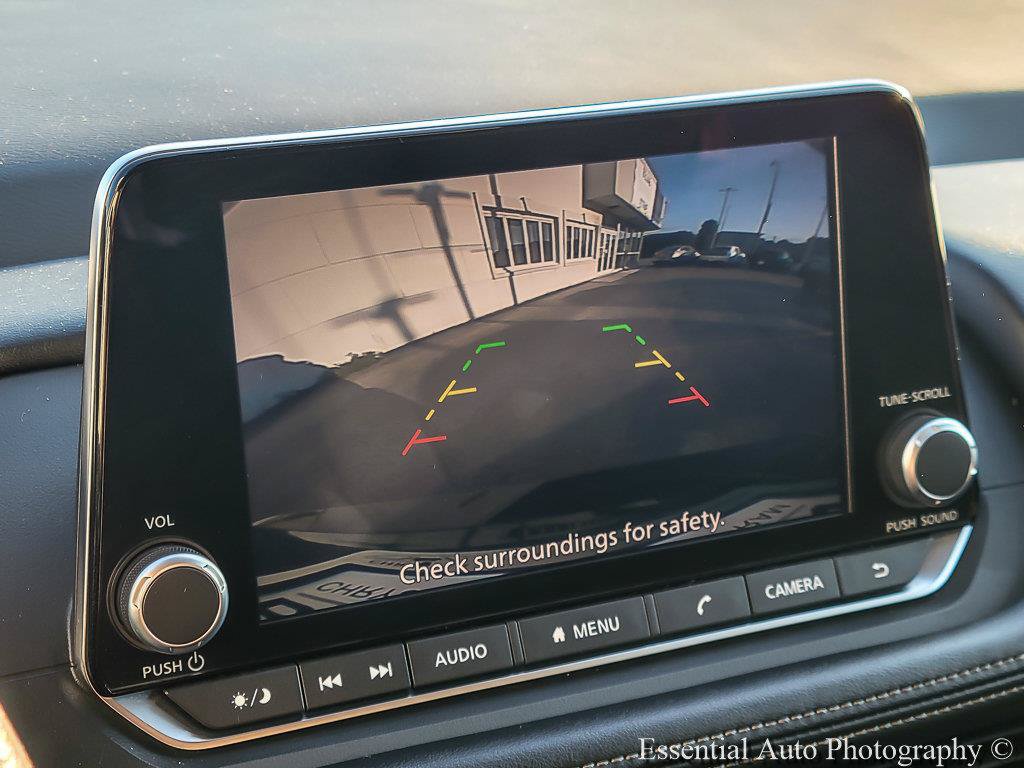 Used 2024 Nissan Rogue S AWD/4WD image 19