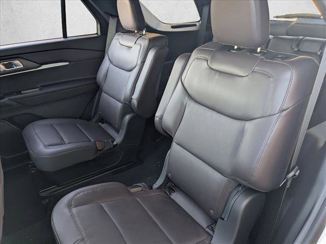 New 2026 Ford Explorer Platinum image 16