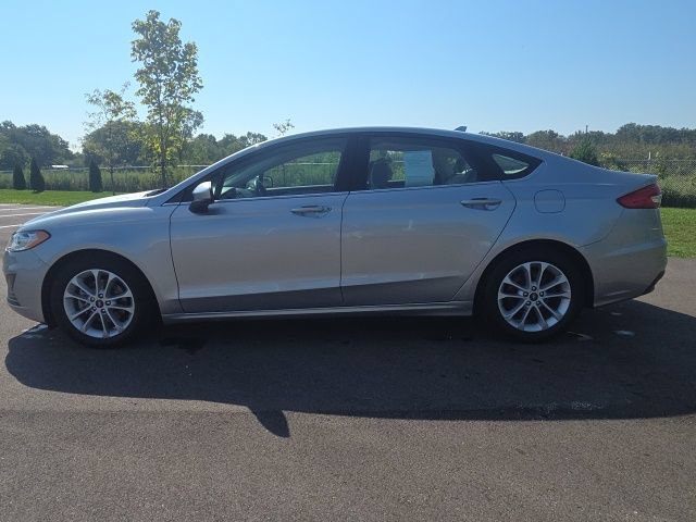 Used 2020 Ford Fusion SE FWD image 13