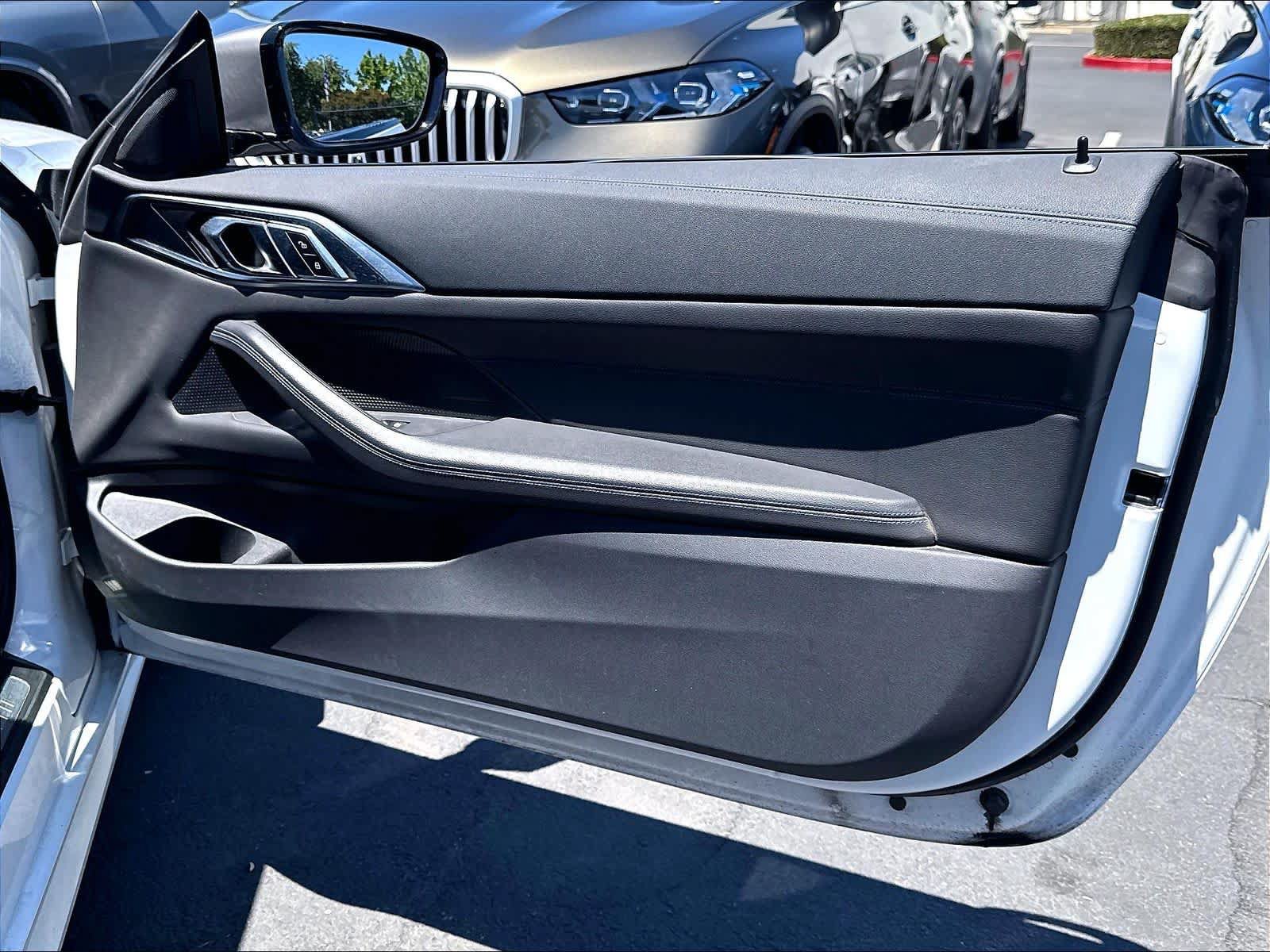 Used 2022 BMW M440i Convertible w/ Premium Package RWD image 29