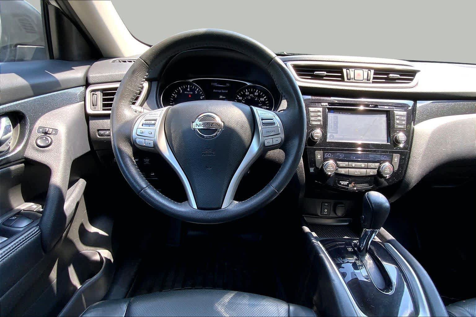 Used 2015 Nissan Rogue SL AWD/4WD image 6