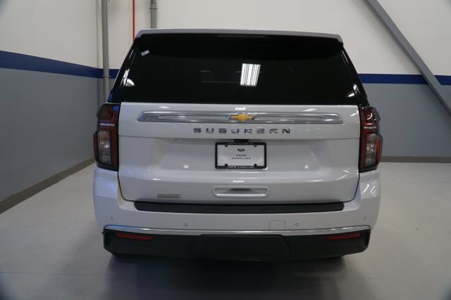 Used 2023 Chevrolet Suburban High Country AWD/4WD image 4