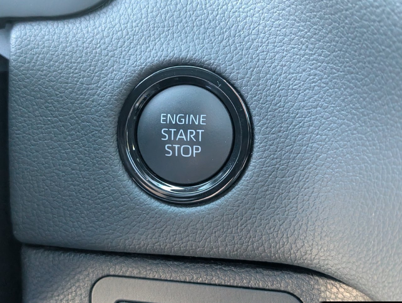 Used 2026 Toyota Tundra Limited AWD/4WD image 19