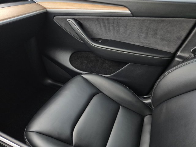 Used 2023 Tesla Model Y Long Range AWD/4WD image 25
