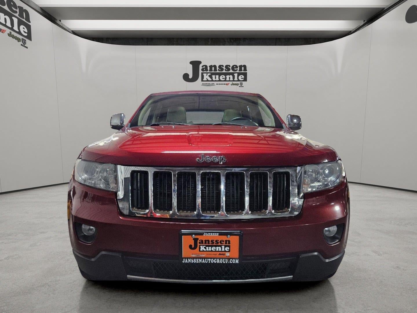 Used 2013 Jeep Grand Cherokee Limited AWD/4WD image 4