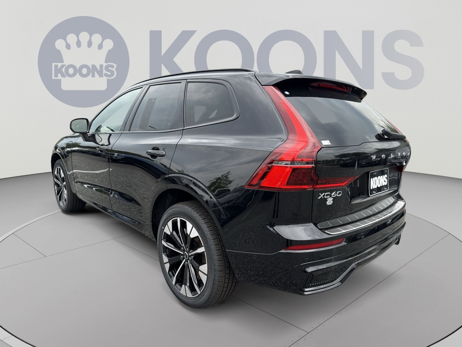 New 2026 Volvo XC60 T8 Plus w/ Protection Package Premier AWD/4WD image 4