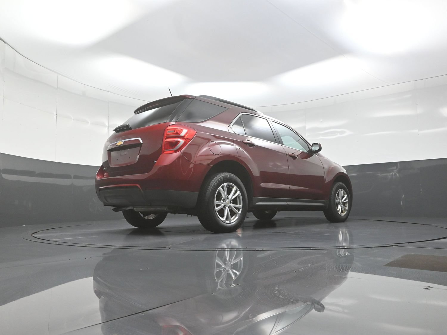 Used 2017 Chevrolet Equinox LT FWD image 11