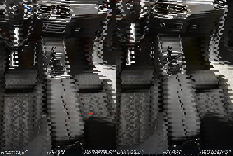 Used 2023 BMW X5 sDrive40i w/ M Sport Package image 17