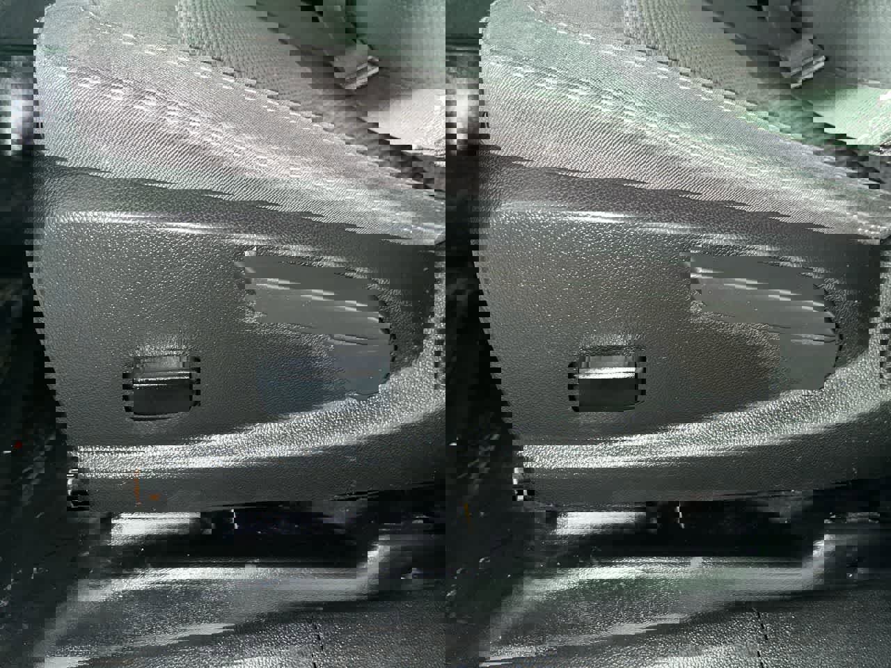 Used 2022 Chevrolet Colorado LT w/ Fleet Safety Package image 13