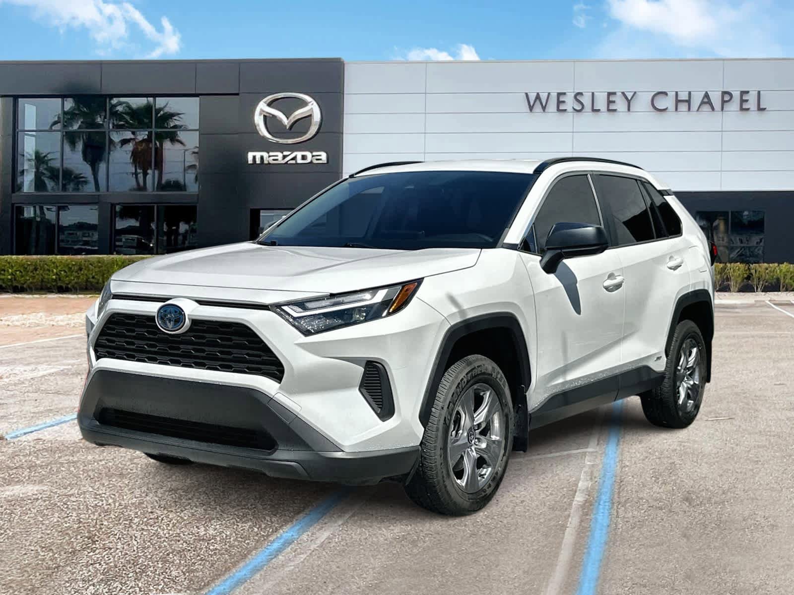 Used 2024 Toyota RAV4 LE AWD/4WD image 1