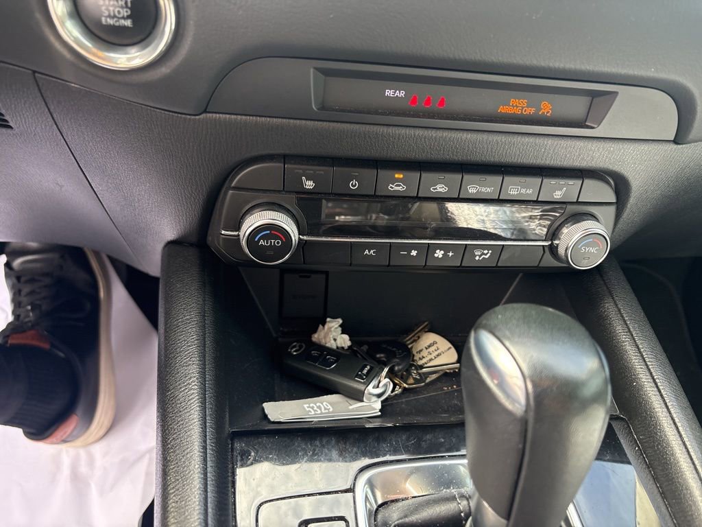 Used 2019 MAZDA CX-5 Touring image 4