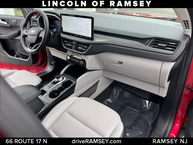 Used 2023 Ford Escape Platinum image 21