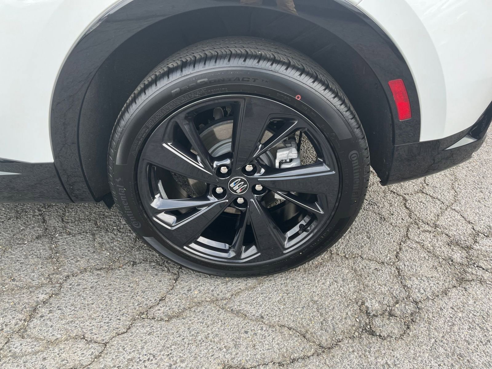 Used 2024 Buick Envision Sport Touring image 36