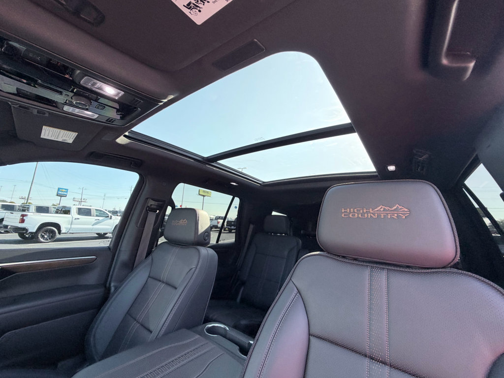 Used 2026 Chevrolet Tahoe High Country RWD image 12
