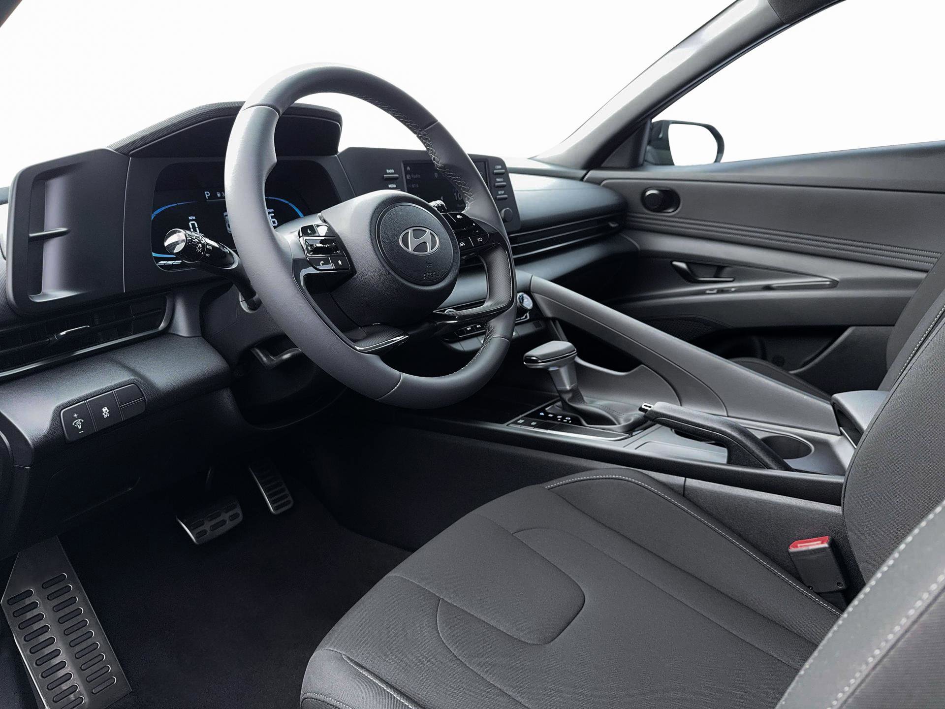 New 2026 Hyundai Elantra Sport w/ Cargo Package FWD image 14