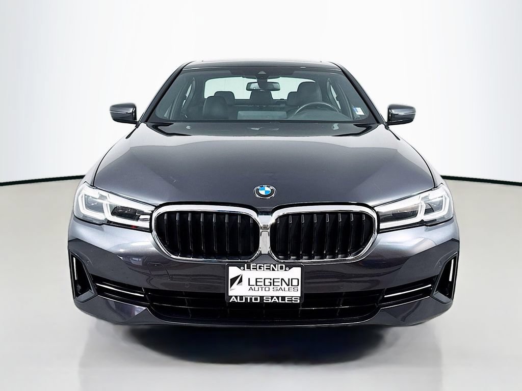 Used 2022 BMW 530i xDrive w/ Convenience Package AWD/4WD image 2