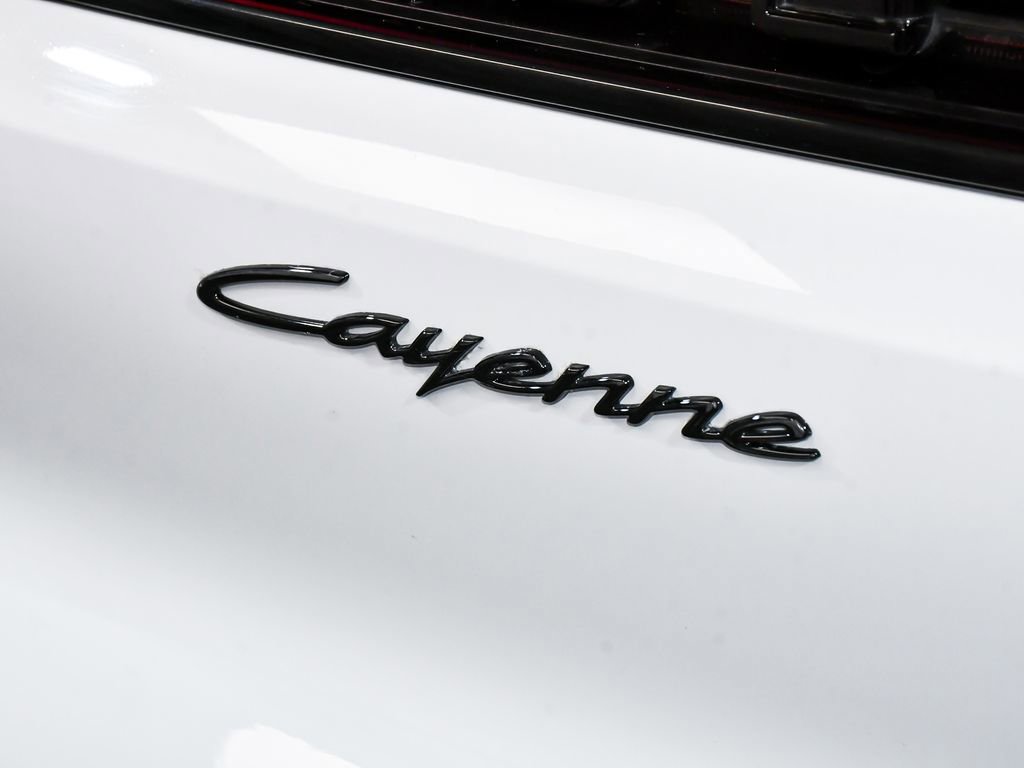 Used 2024 Porsche Cayenne Coupe AWD/4WD image 92