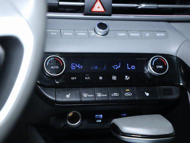 New 2024 Hyundai Elantra SEL w/ Convenience Package image 26