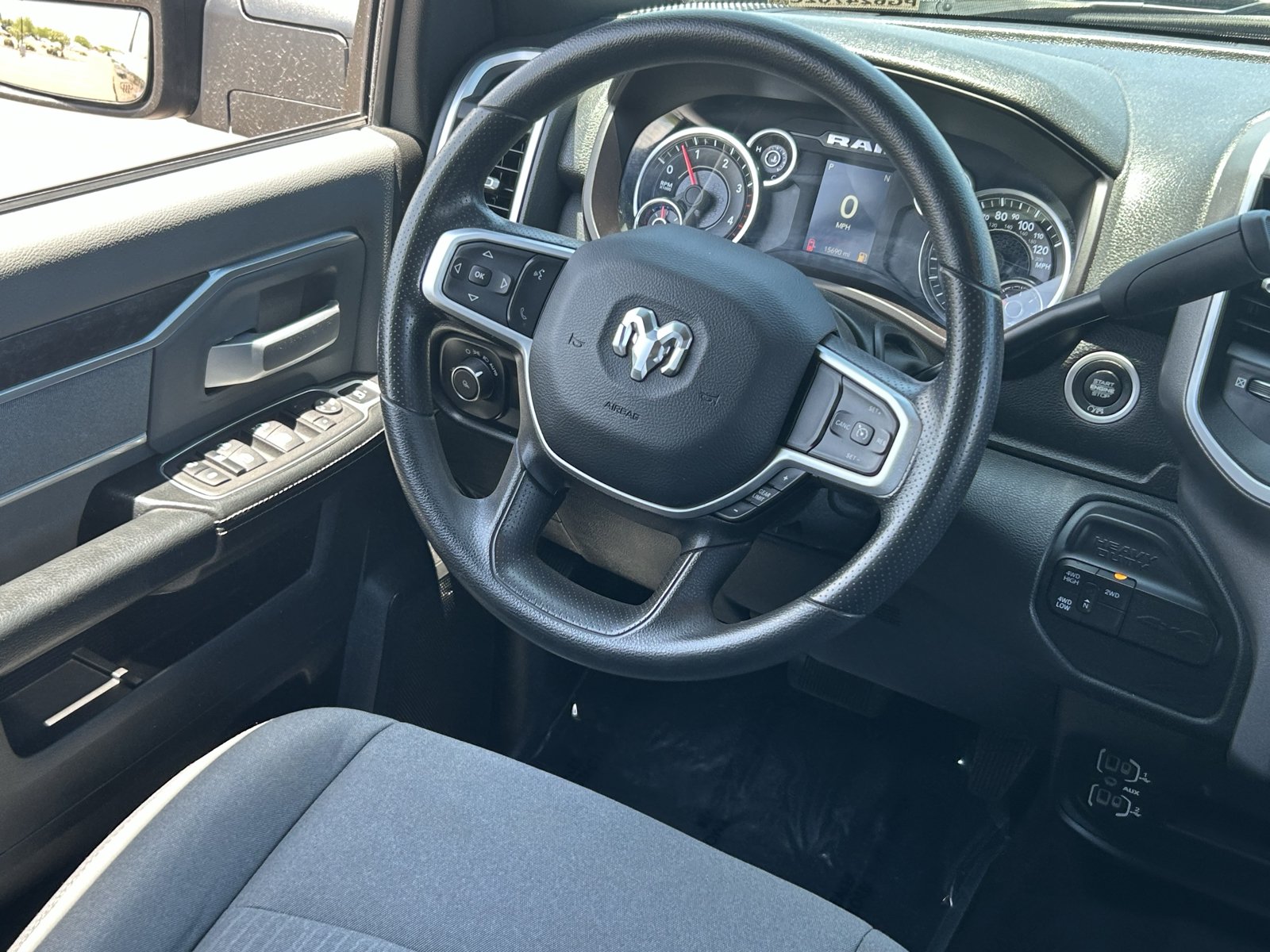 Used 2023 RAM 3500 Big Horn AWD/4WD image 15
