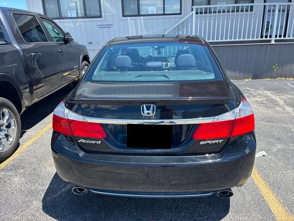 Used 2014 Honda Accord Sport image 4