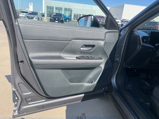 New 2026 Nissan Kicks SV image 9