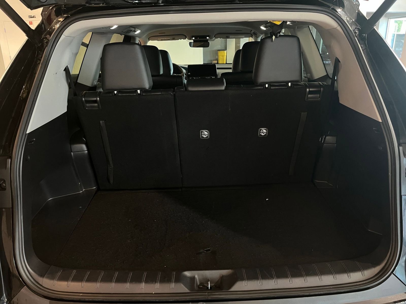 Used 2025 Toyota Grand Highlander FWD image 33