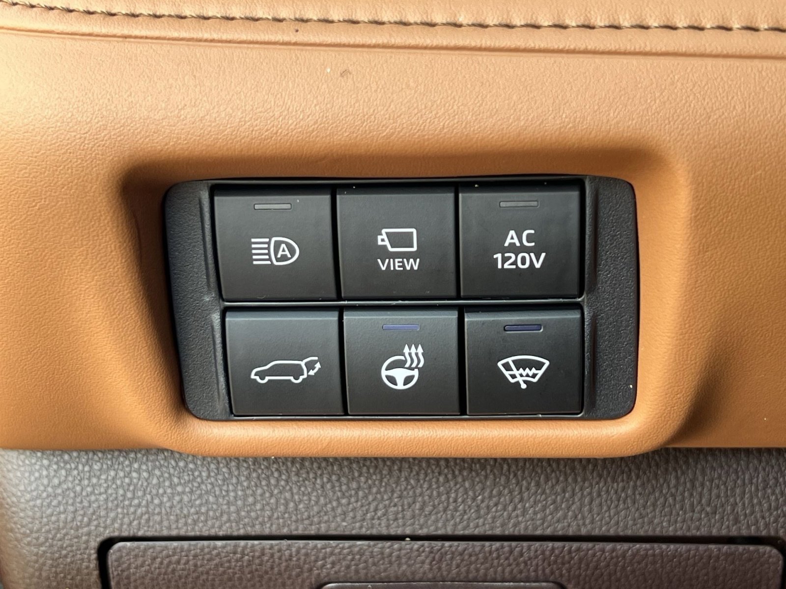 Used 2020 Toyota Highlander Platinum image 34