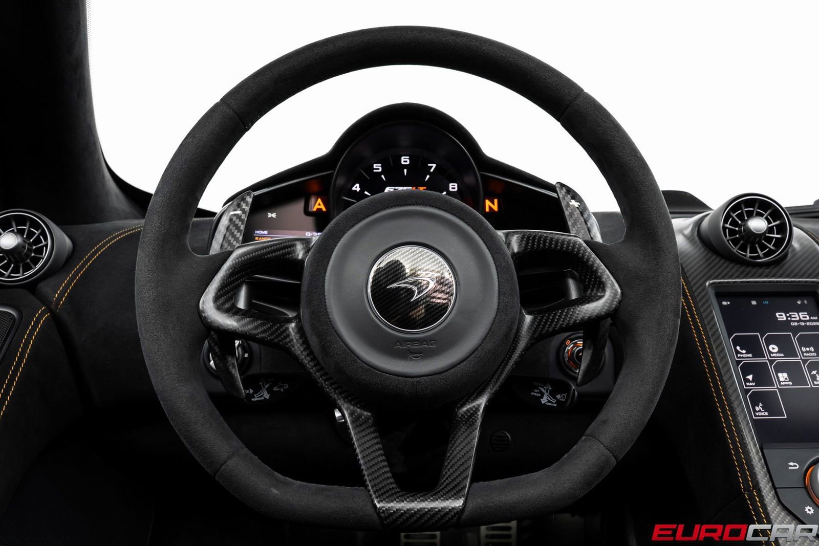 Used 2016 McLaren 675LT Spider image 36