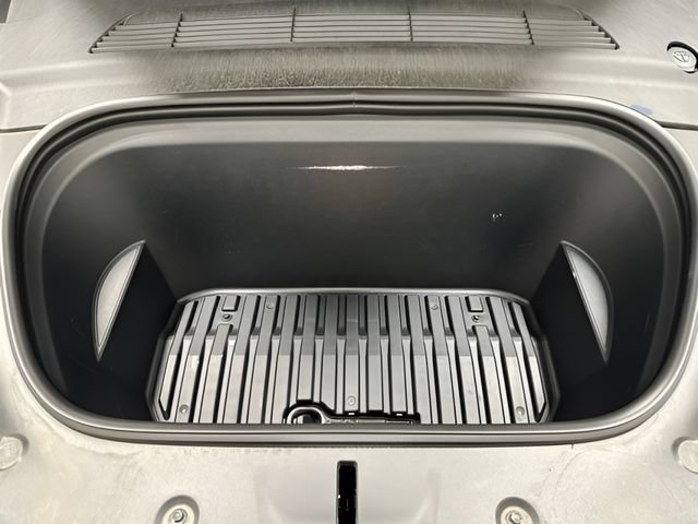Used 2023 Tesla Model Y Long Range AWD/4WD image 10