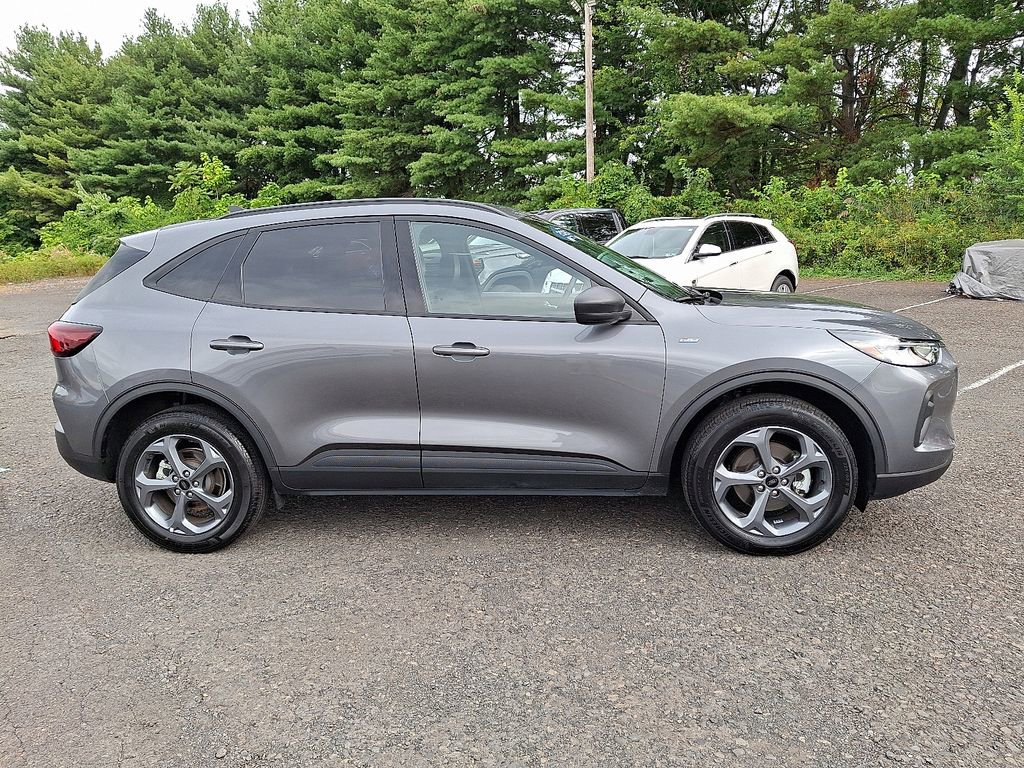 Used 2025 Ford Escape ST-Line image 7