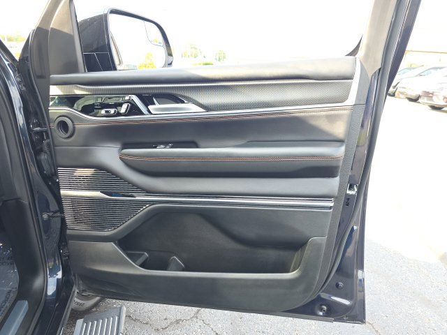 Used 2025 Jeep Grand Wagoneer L Series III w/ Quick Order Packagew 28T AWD/4WD image 42
