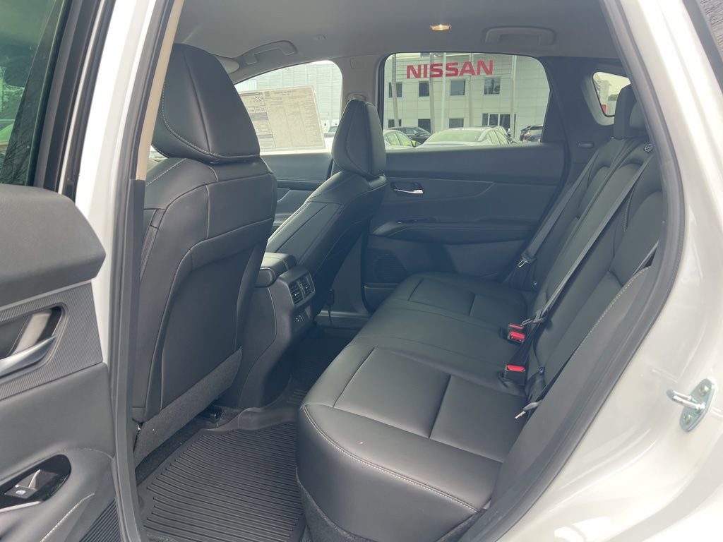 New 2025 Nissan Murano SV image 20