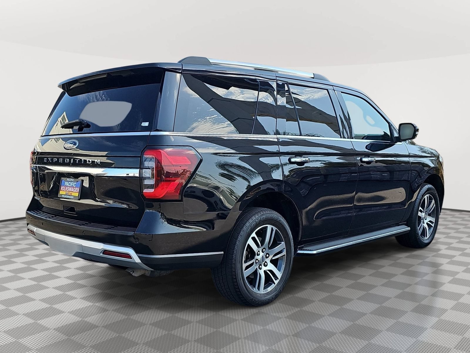 Used 2022 Ford Expedition Limited AWD/4WD image 5