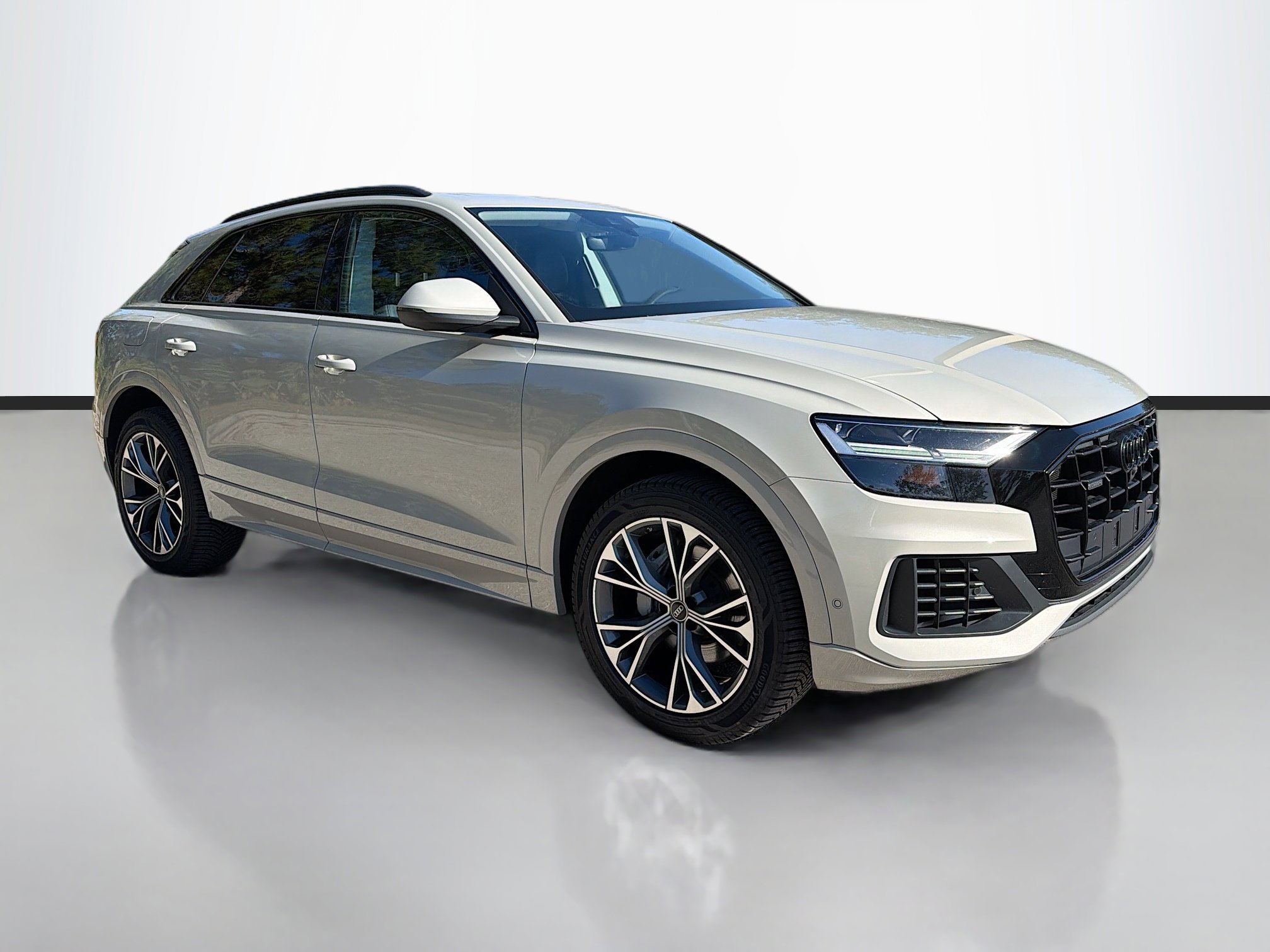 Used 2022 Audi Q8 Premium w/ Convenience Package image 7