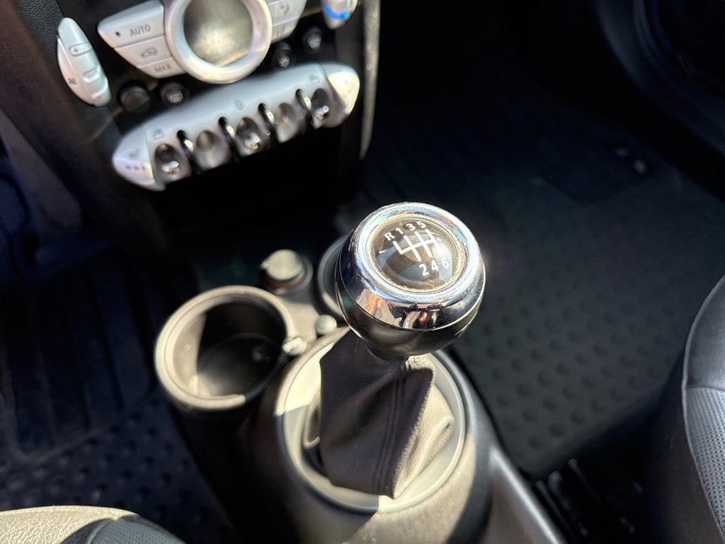 Used 2009 MINI Cooper Hardtop image 5