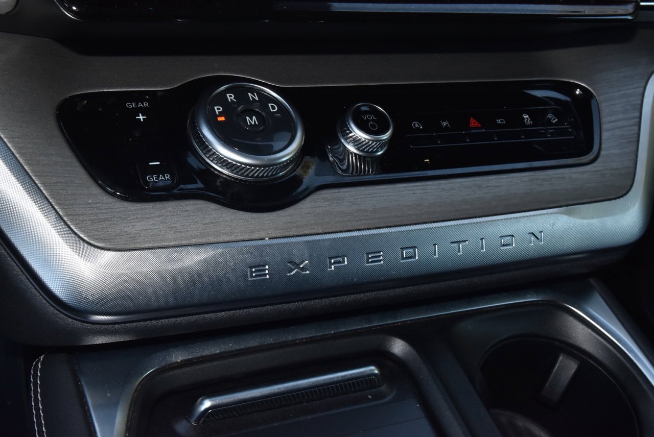 Used 2025 Ford Expedition Max Platinum AWD/4WD image 30