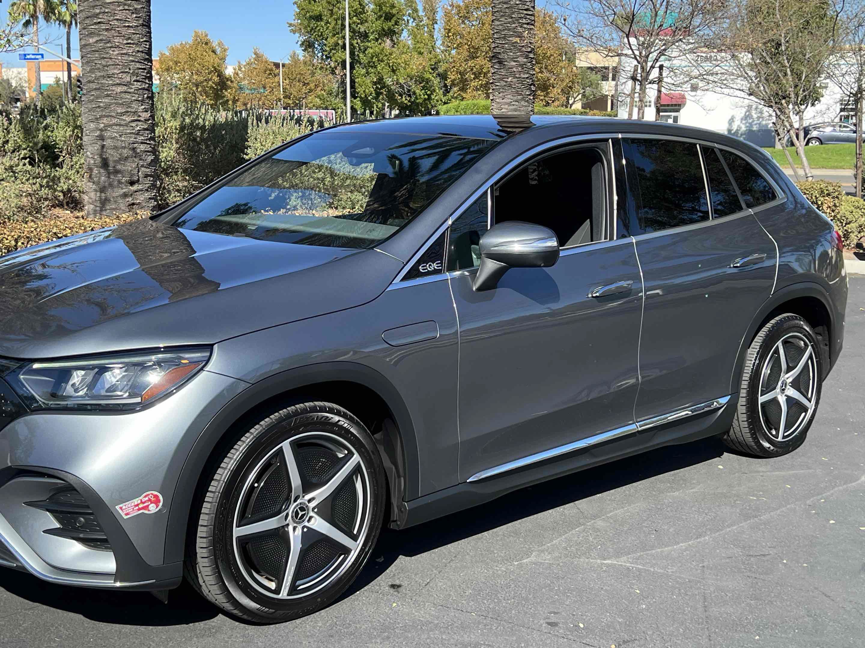 Used 2023 Mercedes-Benz EQE 350+ SUV image 45